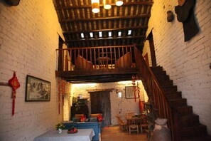 Interior - Memory Xiatang Inn (Yangshuo)