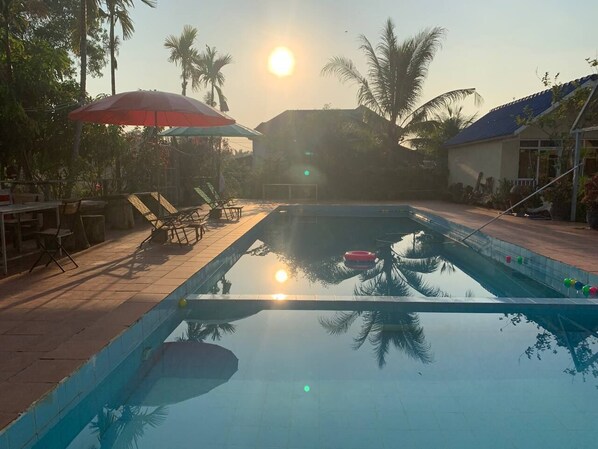 Front of property - Ratana Bungalow (Kampot)