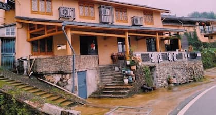 Yunhe Terraces Jiuqu Yunhuan Scenic Area Farmhouse