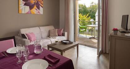 Studio + terrasse à 900m du centre ville