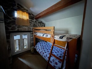 2 bedrooms, iron/ironing board - Au Bien Etre (Saint-Barthélémy-le-Meil)