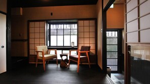 Interior - Brian Machiya Inn (Kyoto)
