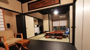 Interior - Brian Machiya Inn (Kyoto)