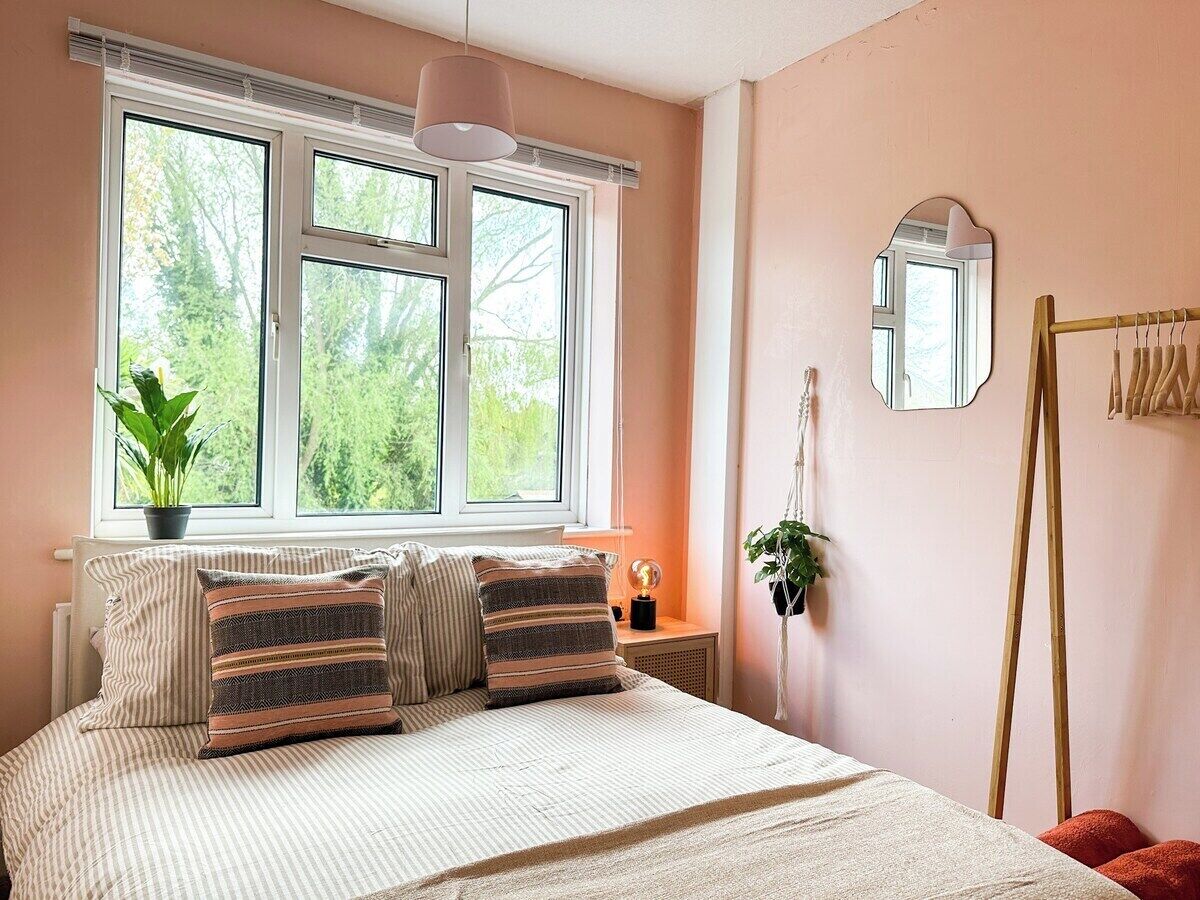 2 habitaciones, tabla de planchar con plancha y wifi gratis 