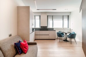 TV - Rubini 7 Suite Gold - MyHomeinComo (Como)