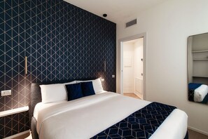 1 bedroom, WiFi, bed sheets - Rubini 7 Suite Gold - MyHomeinComo (Como)