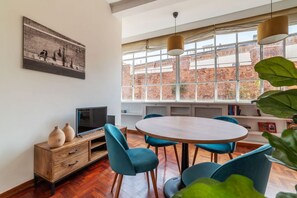 Dining - Apartment with Terrace on the Vatican Passetto (Roma)