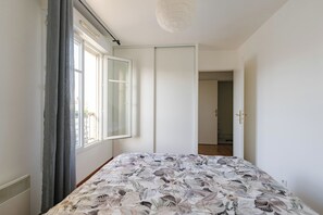 2 chambres, accès au Wi-Fi (inclus), literie fournie