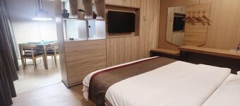 Shankee Hotel (Nanchang Chengbihu Park)