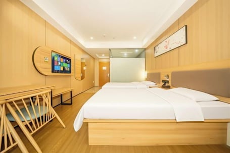 Room. Shankee Hotel (Nanchang Chengbihu Park)