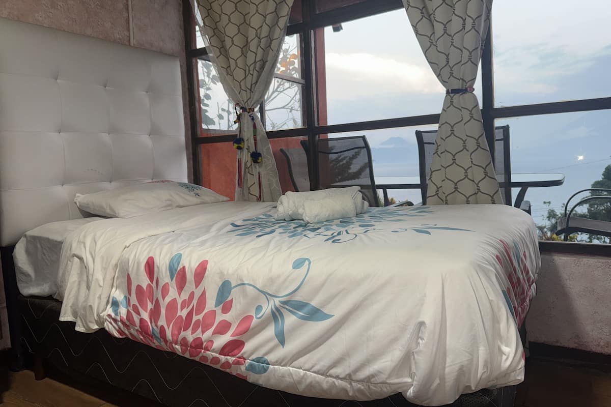 Basic Apartment, Lake View | 1 bedroom, premium bedding, down comforters, in-room safe