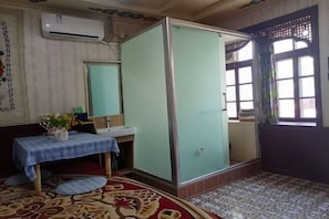 Room - Anargvl Manor (Turpan)