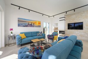 TV - Villa Martina (Istria - Juršići) (Juršići)