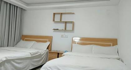 Fenggang Luosan Inn