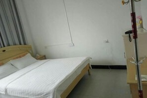 Unclassified image, 4 of 49, button - Fenggang Luosan Inn (Fenggang)