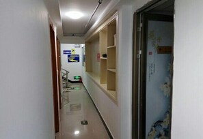 Interior - Fenggang Luosan Inn (Fenggang)