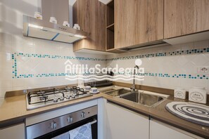 Kühlschrank, Ofen, Herdplatte