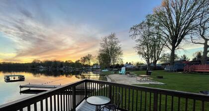 Sunset Shores Resort:Perfect for Family Getaways