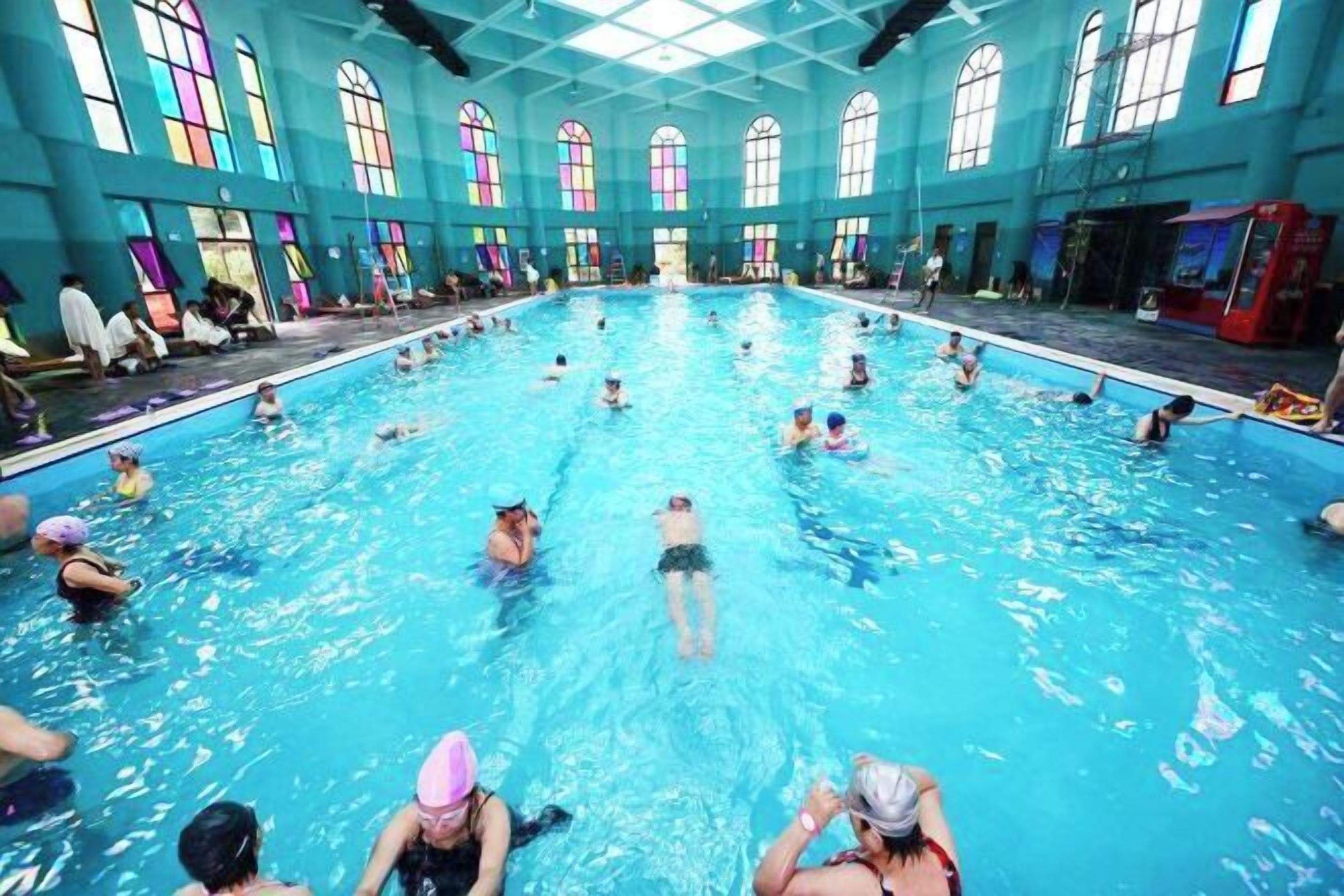 Piscina al coperto