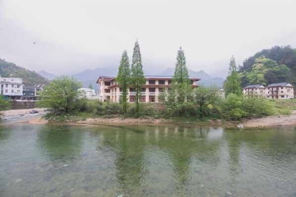 Exterior - Haiyun Inn (Huangshan)