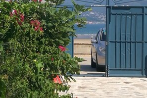 숙박 시설 구내