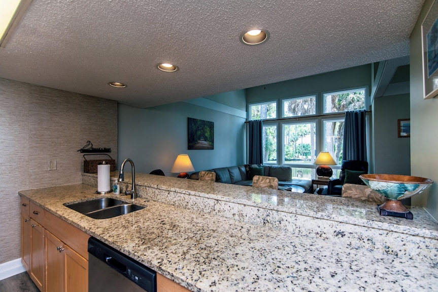 493 Egrets Pointe-beautiful Townhome On Lagoon; Pool/amenity Access Included - Edisto Island