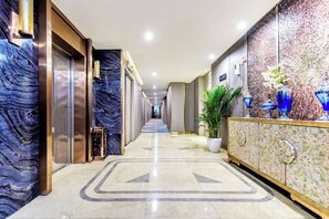 Unclassified image, 5 of 46, button - Yueyang Kaibinsi Holiday Hotel (Yueyang)