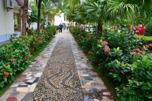 Property grounds - Shanhai Holiday Resort (Haikou)