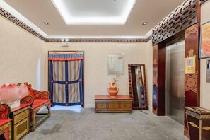 Interior - Padma Chumig Garden Hotel (Lhasa)