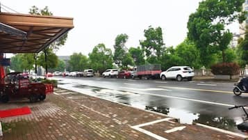 Halaman properti