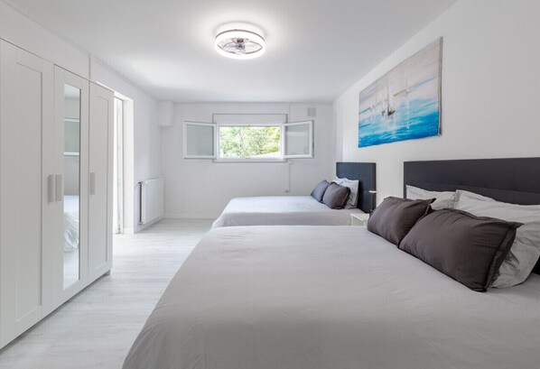 5 chambres, bureau, lit parapluie, Wi-Fi gratuit