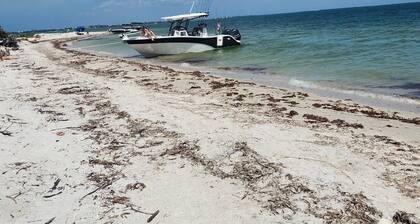 CASITA BELLA BEAUTIFUL COTTAGE IN WONDERFUL CAPE CORAL FL. COME ENJOY!