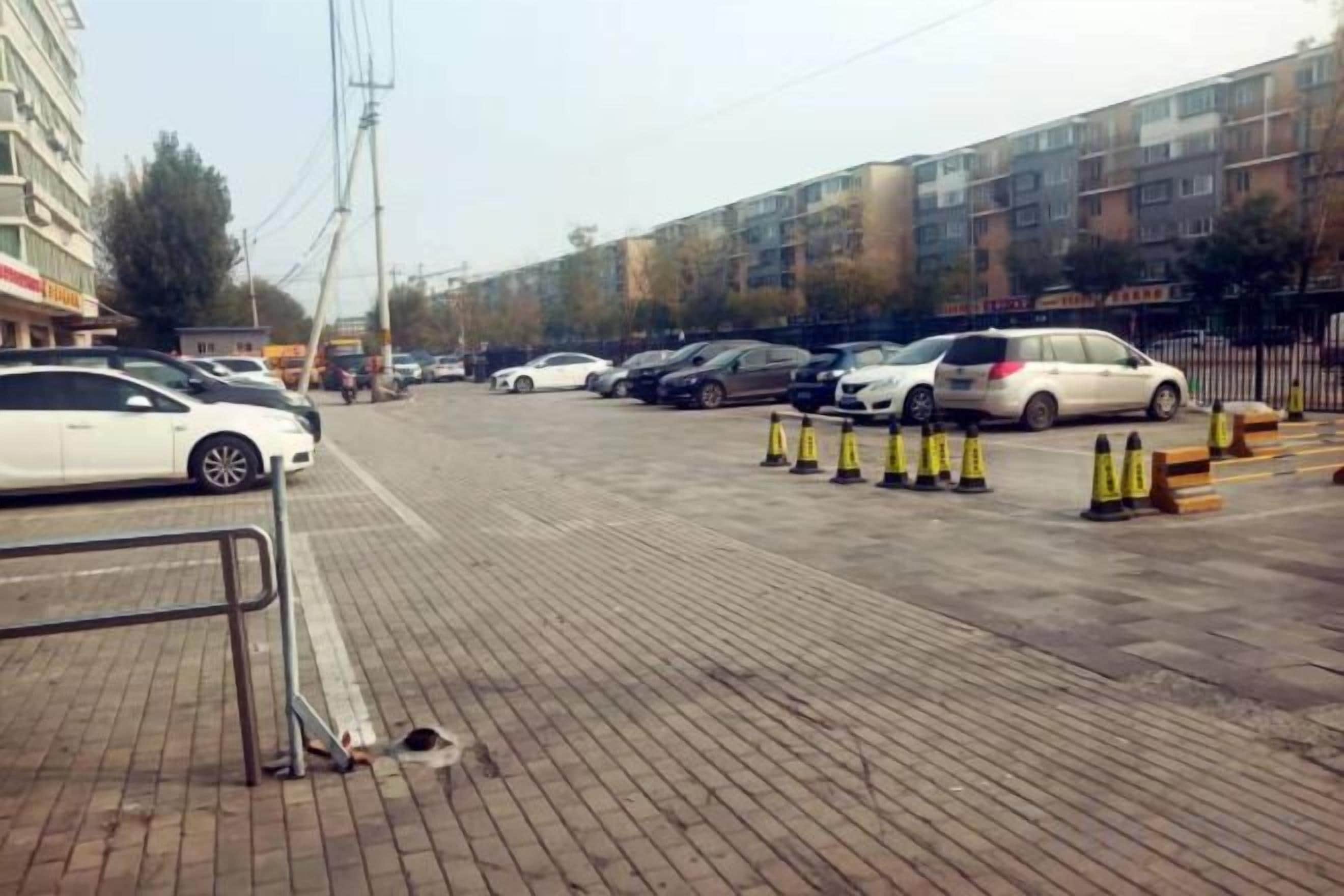숙박 시설 구내