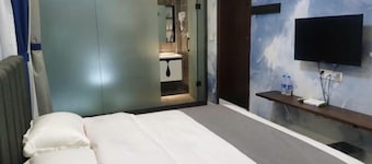 Lujiang Business and Trade City Hotel