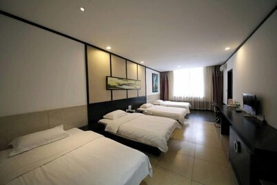 Tai 9 Hotel (duelbert)