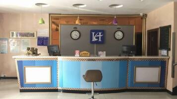 المنشأة من الداخل