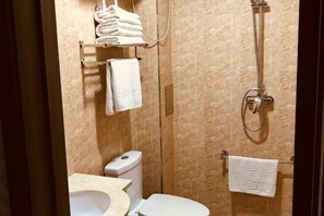 Bathroom - Home Inn - Baishan No.16 Middle School Huayi Selected Hotel (Baishan)