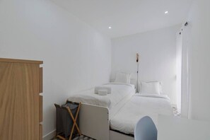 2 Schlafzimmer, Bügeleisen/Bügelbrett, Reisekinderbett, WLAN