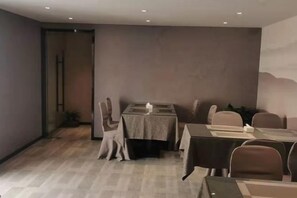 Unclassified image, 5 of 26, button - City E Home (Tianchang Ping'an Road) (Tianchang)