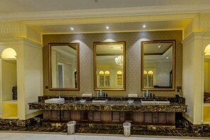 Bathroom - Bon Delight Hotel (Hefei)