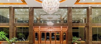 Xinyu Donghu Four Seasons Hotel