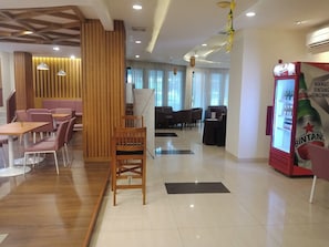 Front of property - Manise Hotel Ambon (Ambon)
