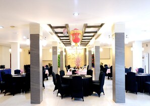 Restaurant - Manise Hotel Ambon (Ambon)