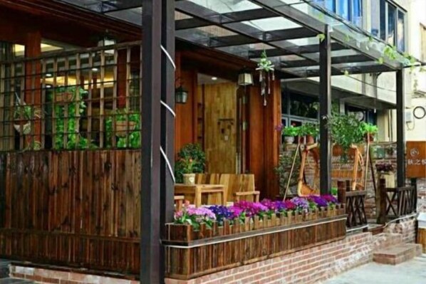 Exterior detail - Qiuzhiyue Hotel (Yueqing)