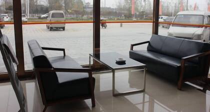 Super 8 Feixian New Bus Station Yinyuan Jiaju Square