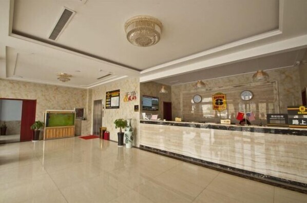 Lobby - Super 8 Feixian New Bus Station Yinyuan Jiaju Square (Fei County)