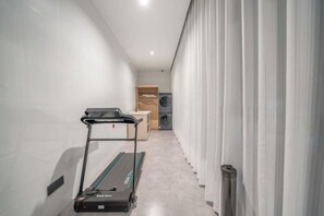 Gym - Century Holiday Hotel (Baise)