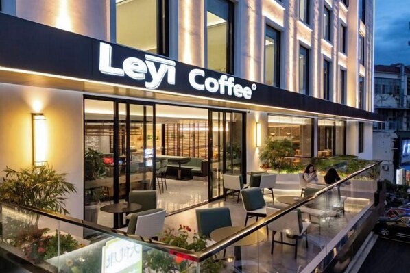 Exterior - Century Holiday Hotel (Baise)