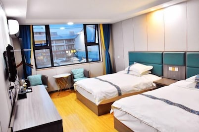 Hongfu Hotel