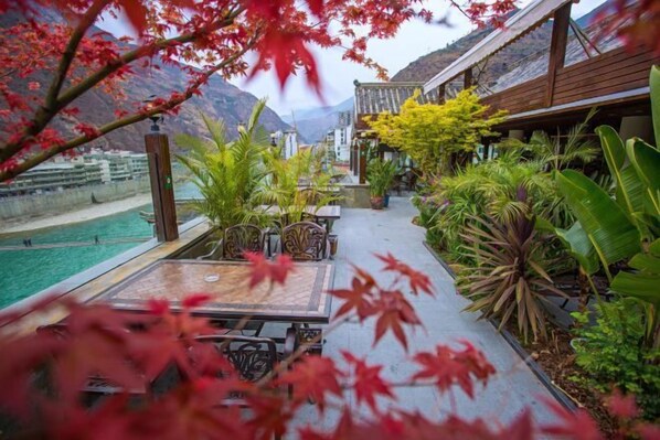 Garden - Hong Cheng Hotel (Luding)